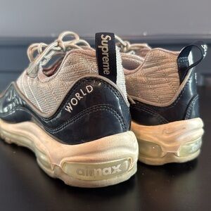 Nike air max supreme